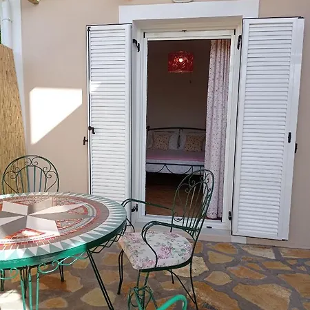 Διαμέρισμα Marina's House *