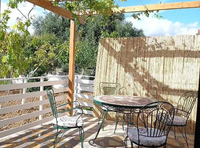 Daire Marina's House